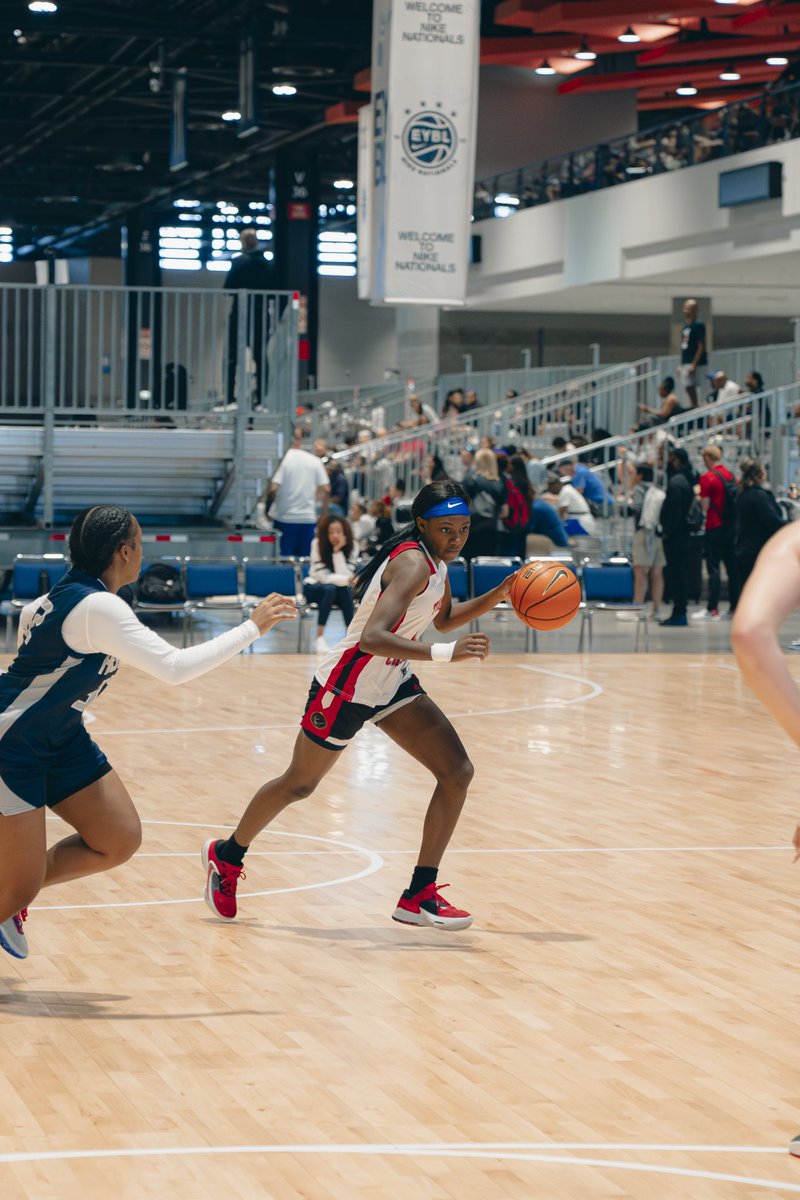 <a href="/teamcobball/">teamcobasketball</a> putting in the work in CHI! #TOCxLEAGUE