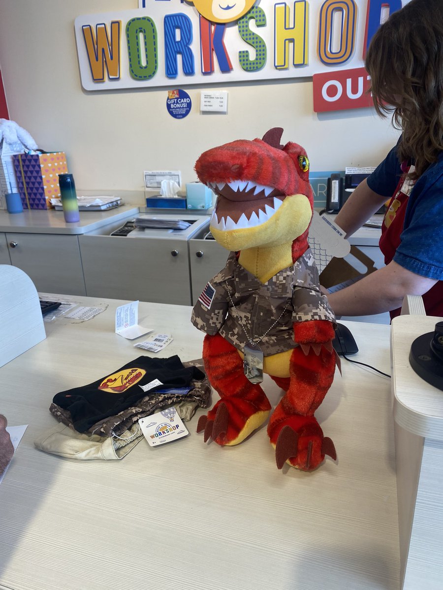 MrsNealscience's tweet photo. After my exciting adventure with the Liftoff program, I have adopted a class mascot. His name is Dino-Drax. Thank you Ale Martínez for the idea! https://t.co/vfj2zmzI1R