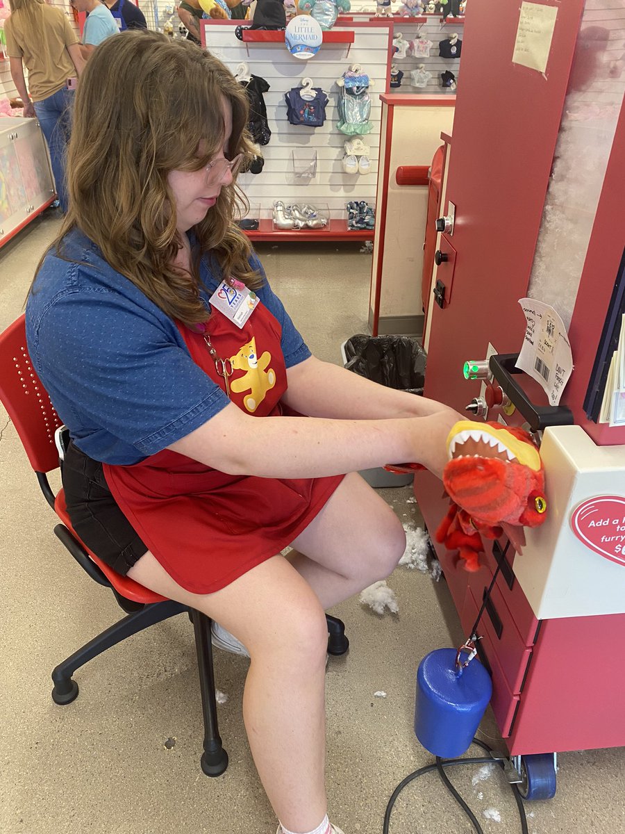 MrsNealscience's tweet photo. After my exciting adventure with the Liftoff program, I have adopted a class mascot. His name is Dino-Drax. Thank you Ale Martínez for the idea! https://t.co/vfj2zmzI1R