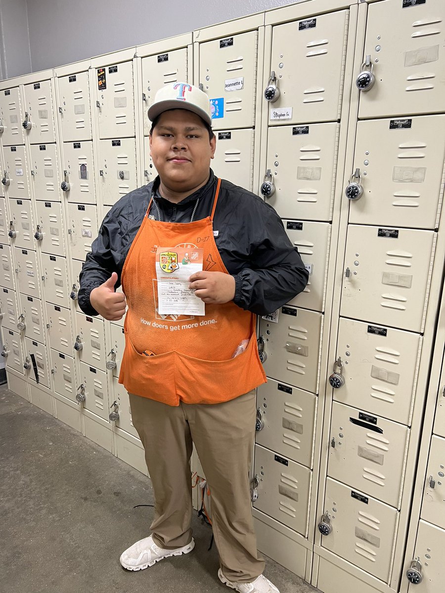 Eva is playing it cool grabbing HVAC leads and Jose is keeping  our A/C units in stock !!!