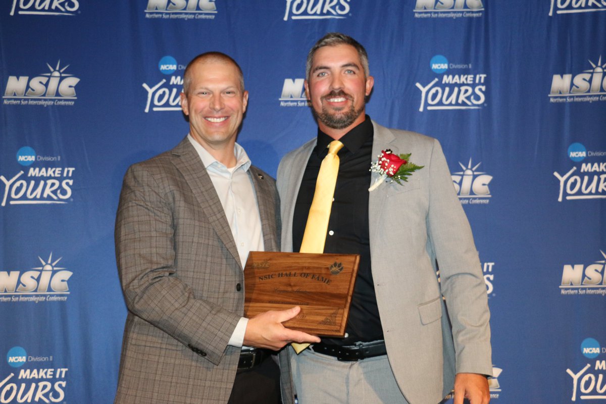 wscwildcats's tweet photo. .@WayneStFootball coach and all-time leading receiver Logan Masters inducted into NSIC Hall of Fame Tuesday evening.  #PlayforthePaw.
https://t.co/W8jkngpR02 https://t.co/bJcKeFL49W