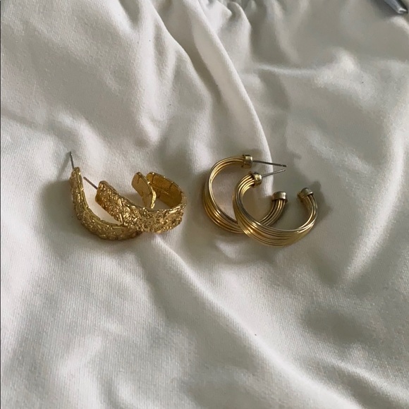 J09544994's tweet photo. So good I had to share! Check out all the items I'm loving on @Poshmarkapp #poshmark #fashion #style #shopmycloset #marlynschiff #vintage: https://t.co/By2rTQJTbJ https://t.co/A2HtXys5Ec