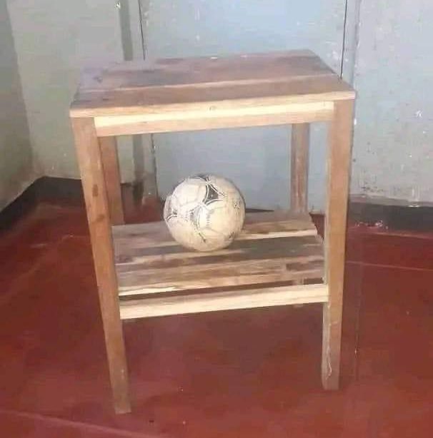 AdvoBarryRoux's tweet photo. Where is the ball? https://t.co/cuawO6638Z