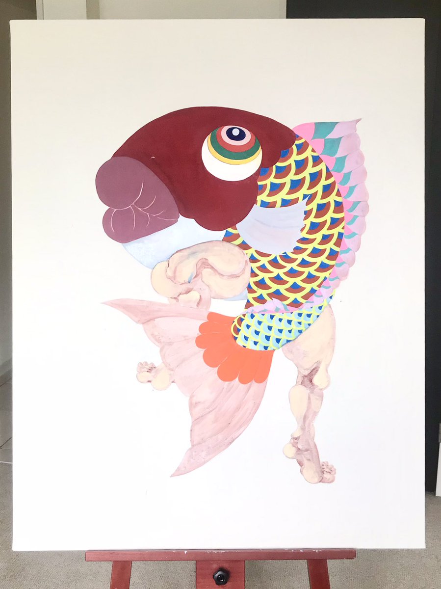 「F20号キャンバスに2匹目の魚類を下塗り中。タンノ族も下塗り状態の時はこんな感じ」|柴田亜美staffのイラスト