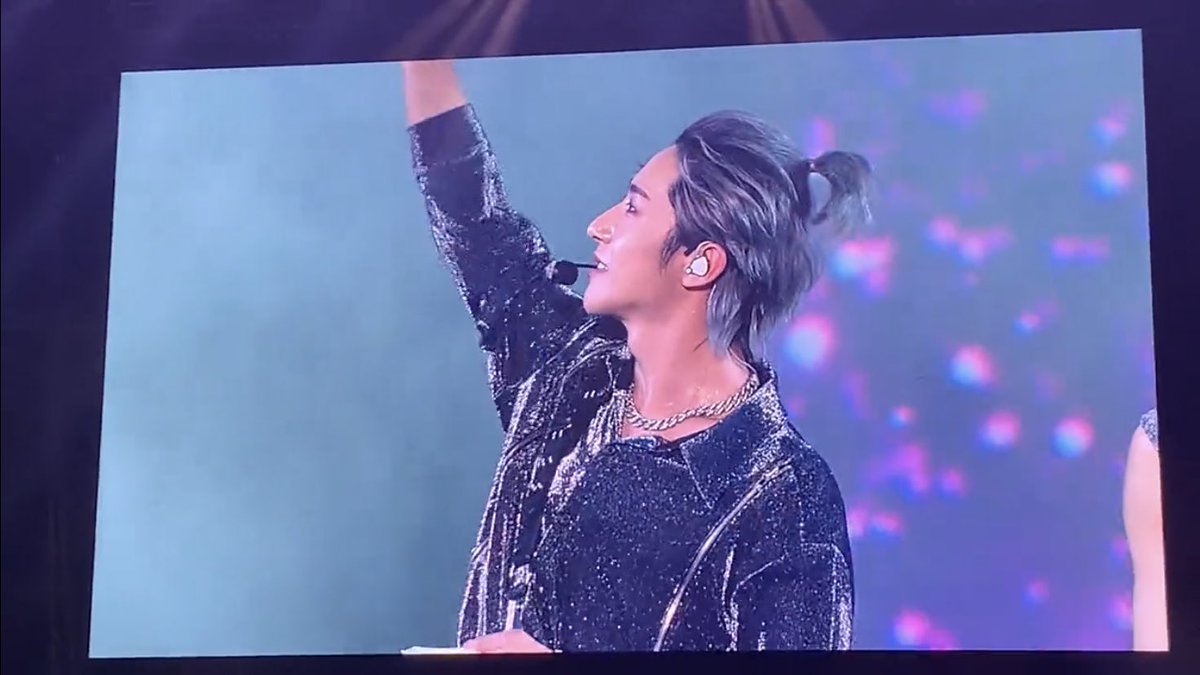 fairyissabey's tweet photo. RENJUN PONYTAIL HITS DIFFERENT https://t.co/lslgGWONIX