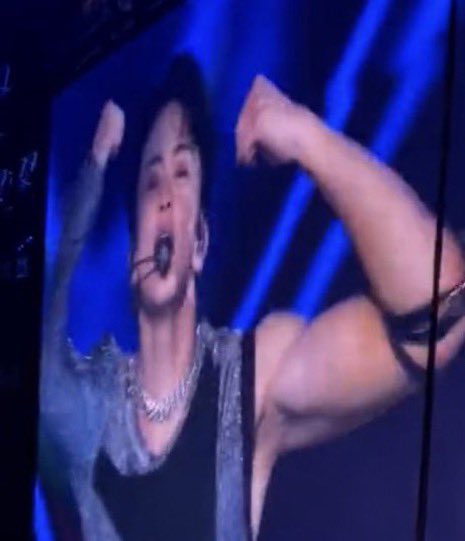 nana⁷ ARI, U RANG? 🪭 tweet media