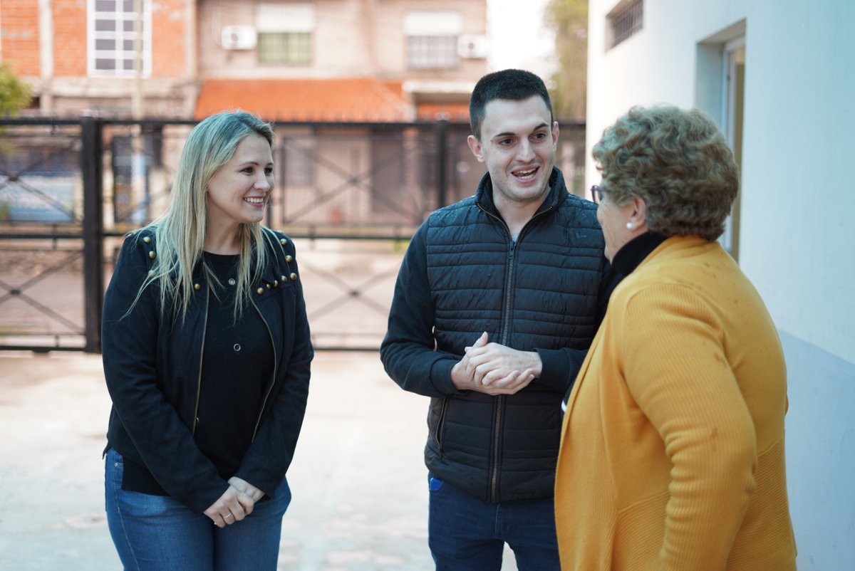 Con @nachomoroni visitamos 'ONG Semillitas' y hablamos con Alicia, su directora, acerca del enorme trabajo que hacen con los chicos. @diegosantilli Gobernador @horaciorlarreta Presidente @patriwerenicz Concejal #QueremosLoMismo #ElCambioDeNuestrasVidas #SomosUNO