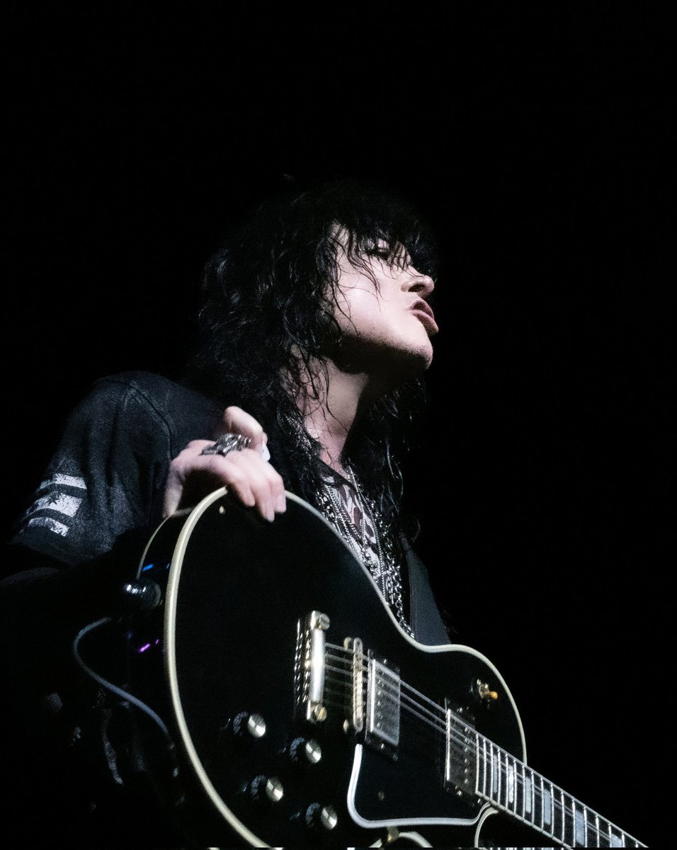TomKeiferMusic's tweet photo. #LIVELOUDTOURPICS 📸 #keiferband 💀 Tour dates… https://t.co/Kipcfbr7po https://t.co/XVeQwiQzDl