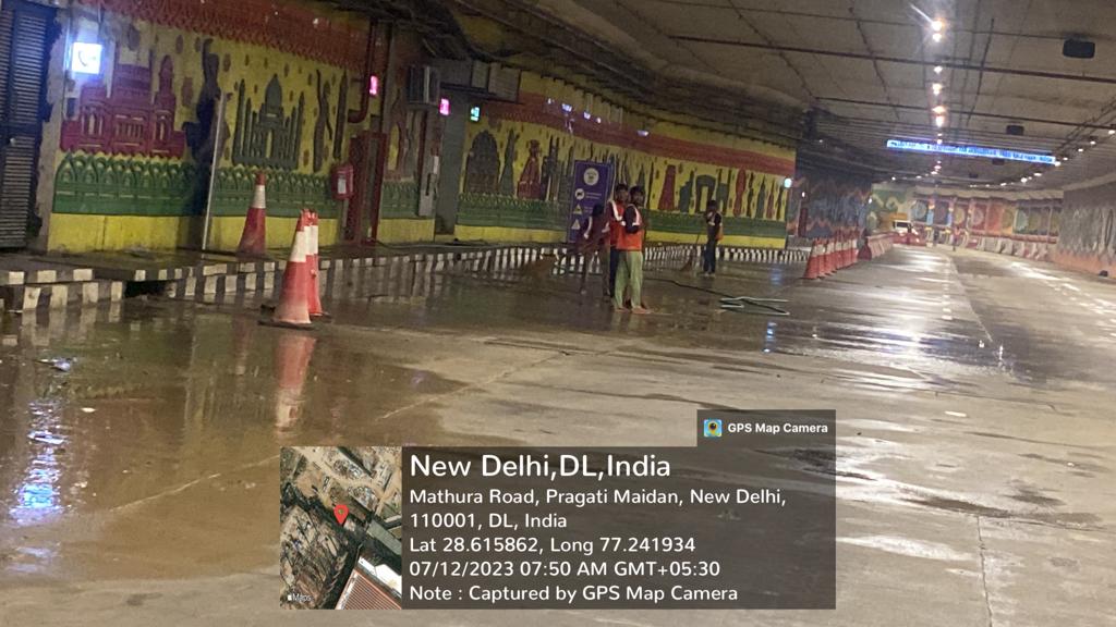 Traffic Alert
Due to cleaning and maintenance work, Pragati Maidan Tunnel will remain closed for traffic. Commuters are advised to plan their journey accordingly