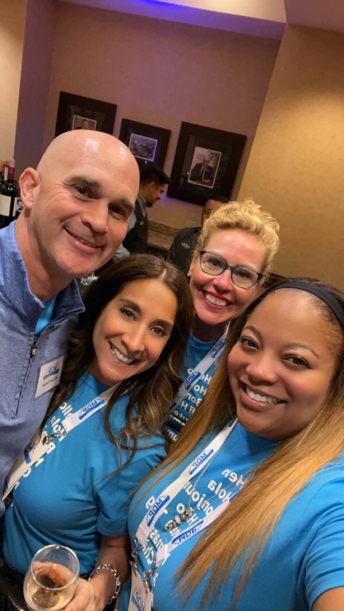 When you recognize your surroundings is of greatness, you have to capture the moment! <a href="/TeamLDLIFE/">Team Lead and Inspire</a> <a href="/LifeAtATT/">Life at AT&T</a> #MDP2023