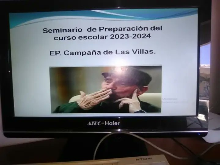 Con la viva imagen de nuestro maestro mayor se desarrollan en las instituciones educacionales de #Caibarién los seminarios de preparación para el venidero curso escolar 2023-2024.