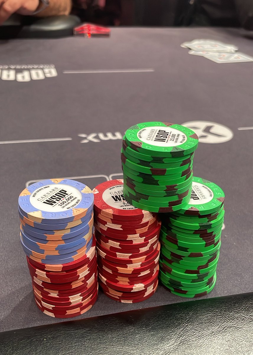andrewneeme's tweet photo. Feature table C (no hole cards)
1,800,000 $58,500 🔒 https://t.co/ZlhxkC6oqG