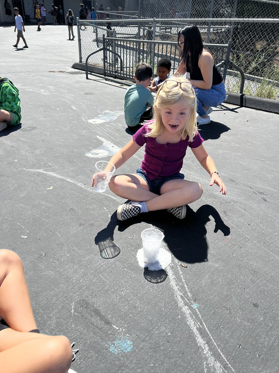 Miss Ellison tweet media