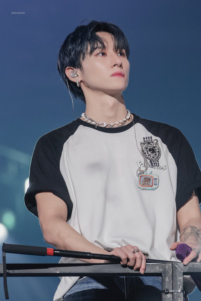 IMwhatIM_MX's tweet photo. Changkyun: Let’s keep this moment in our heart.
Enjoy the time.
NOW IS present.
I really appreciate him.
Really do .
🖤🐈⬛🖤
#MONSTAX #changkyun #im #fancon #mxfriends https://t.co/jMGU71My0u
