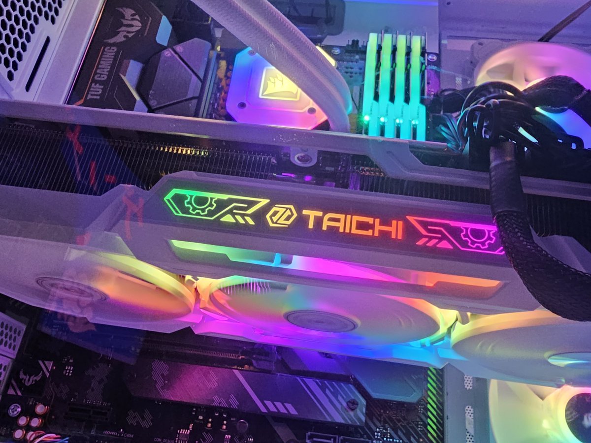 Jynzoh's tweet image. Just in case yall were wondering, I just brought sexy back. 🫡😏
@AMD @ASRockInfo
#Taichi #WhiteBuilds #7900XTX
