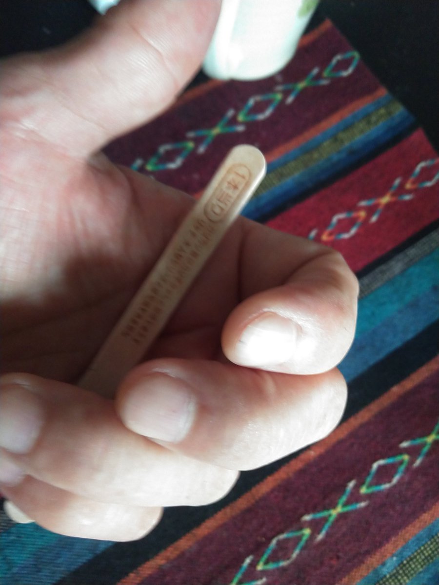 samejet691's tweet image. ギブス取れました
松葉杖が不必要になるまで装具で荷重かけます
感想は

「ギャー！！いてぇえ！」

朗報としてはまたガリガリ君が当たりました
俺はよく当たる

帰宅後シャワーでゴシゴシ洗いました、サッパリ！
よい午後を