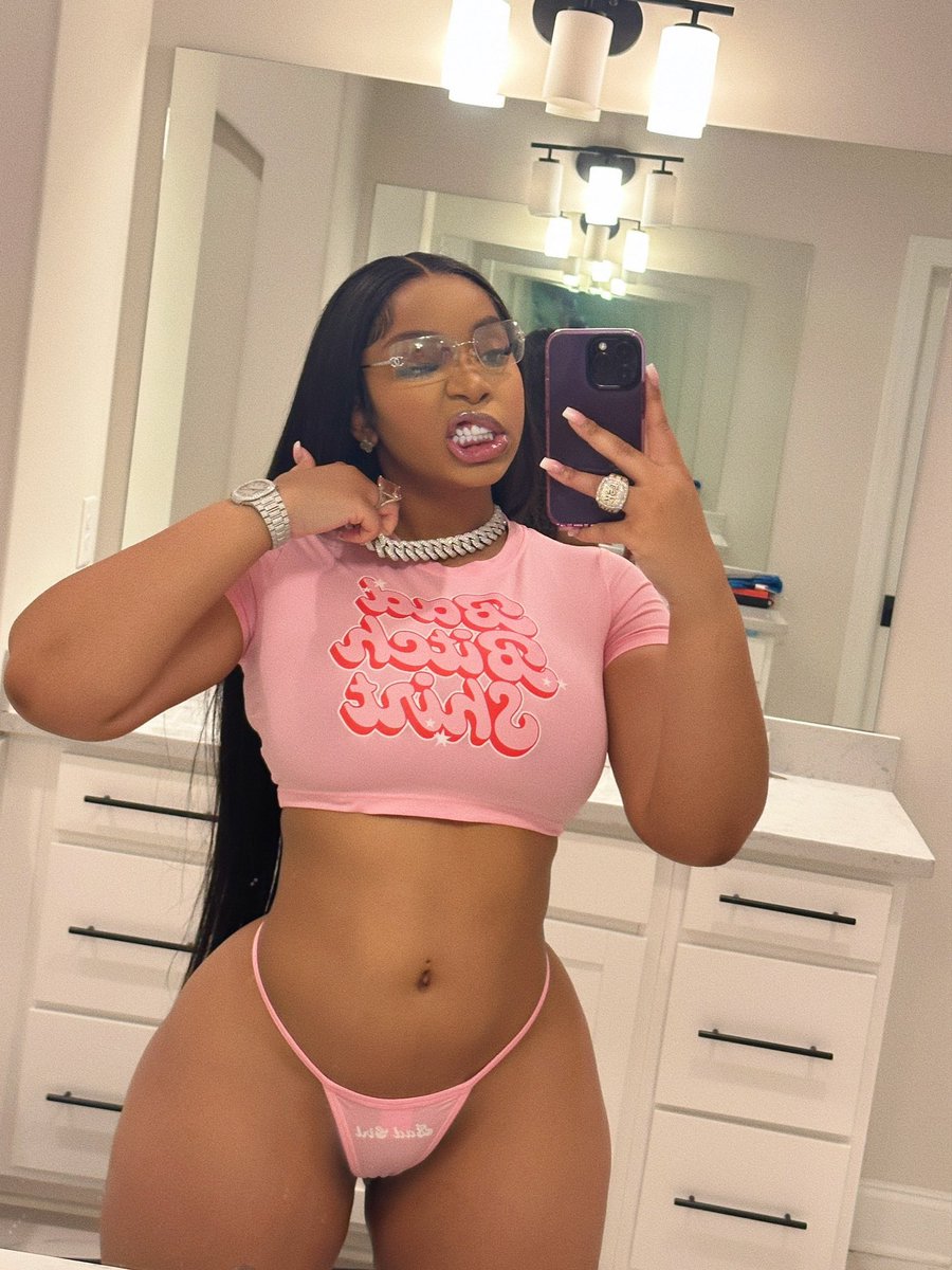 LightSkinKeisha's tweet photo. Lol try it 🤷🏽‍♀️ 

Shirt/ Thong : https://t.co/l6vpe3CWLK 💓 https://t.co/T8KwUggbhb