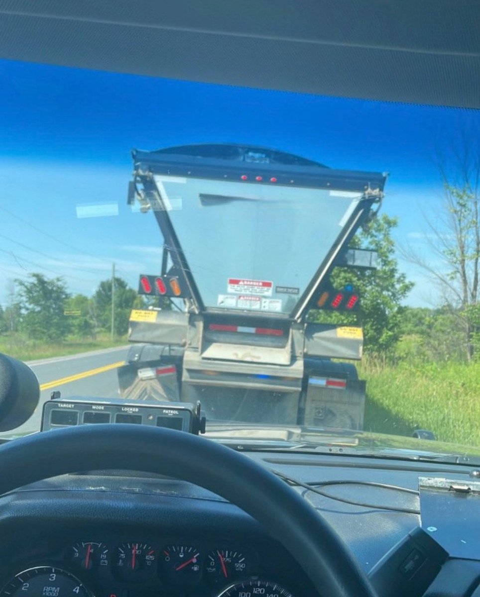 OPP_CR's tweet photo. #OrilliaOPP were on patrol in @TwpOroMedonte when a gravel truck driver was observed driving while using their cell phone. #OperationSafeDriver #DriveSmart #DriveSafe ^sr https://t.co/JRi7TK4tjS