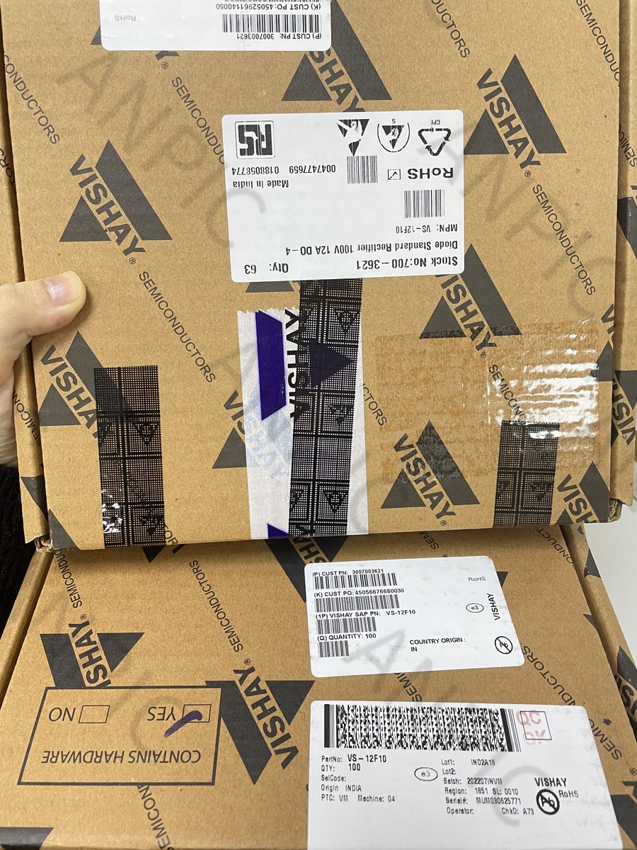 Kevin_alpine's tweet photo. VS-12F10  #Vishay
Rectifiers 
If you need or something similar, feel free to contact me via
WhatsApp/Skype: +8617376844778
E-mail: sales06@anpicgroup.com
#Rectifiers #electroniccomponent https://t.co/SdgFr8crpT