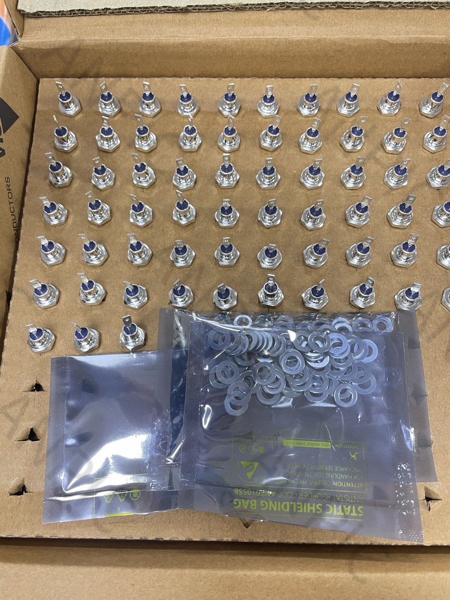 Kevin_alpine's tweet photo. VS-12F10  #Vishay
Rectifiers 
If you need or something similar, feel free to contact me via
WhatsApp/Skype: +8617376844778
E-mail: sales06@anpicgroup.com
#Rectifiers #electroniccomponent https://t.co/SdgFr8crpT