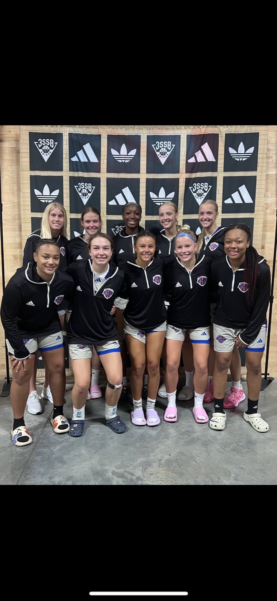 ETGmwgbb's tweet photo. Great weekend for our program getting to play at home for @3SSBGCircuit Chapter II

10-2 overall ‼️🤯

15’s: 4-0

16’s: 3-1

17’s: 3-1

Excited to see these groups compete in South Carolina in a few weeks 📈 https://t.co/2ibA6E2swv