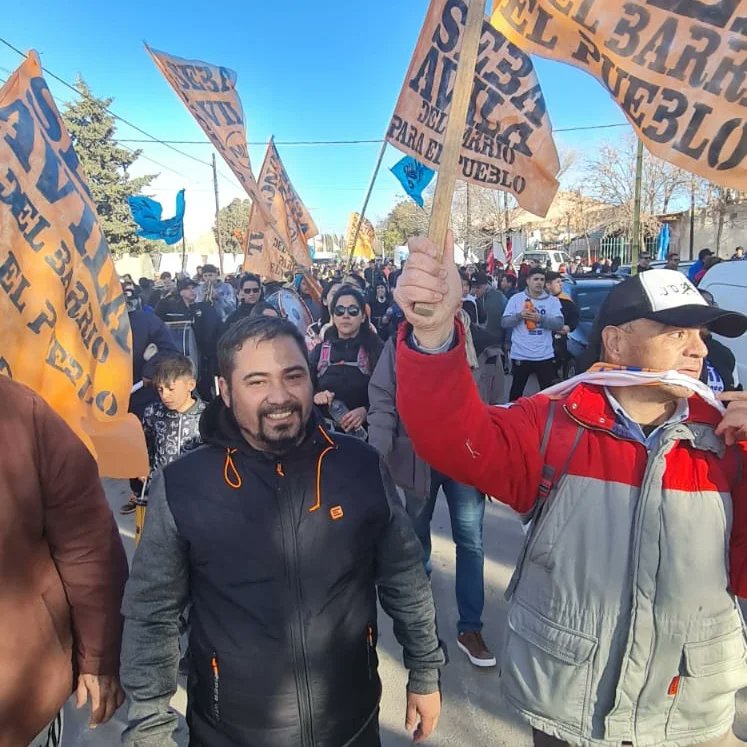Sebaavila2023's tweet photo. Sebastian Avila Concejal 2023💪
Gustavo Suárez intendente 💪
El cambio ya empezó...💪
Este 23 de julio contamos con tu voto seguro 🗳��� 
Vota lista N°1 MID movimiento de integración y desarrollo. https://t.co/wb7acbmqst