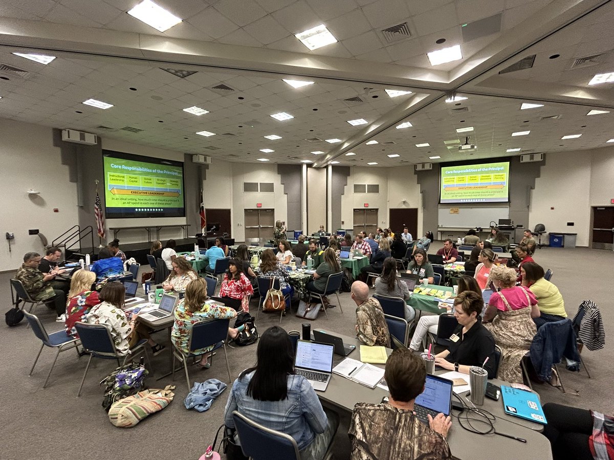 Steven Ewing tweet media