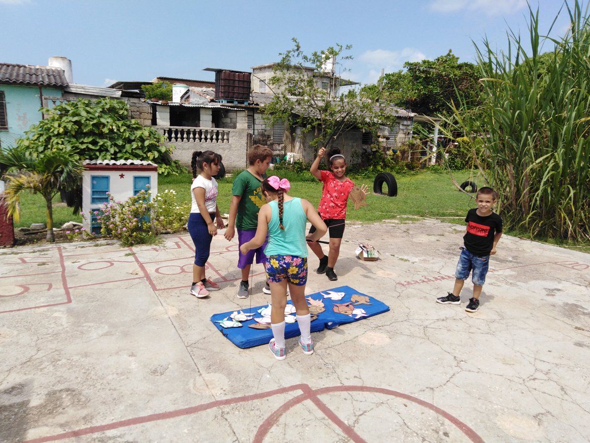 Variadas actividades recreativas en este caluroso verano que nos favorecen a todos.
Disfrutemos en este verano de unas felices vacaciones.