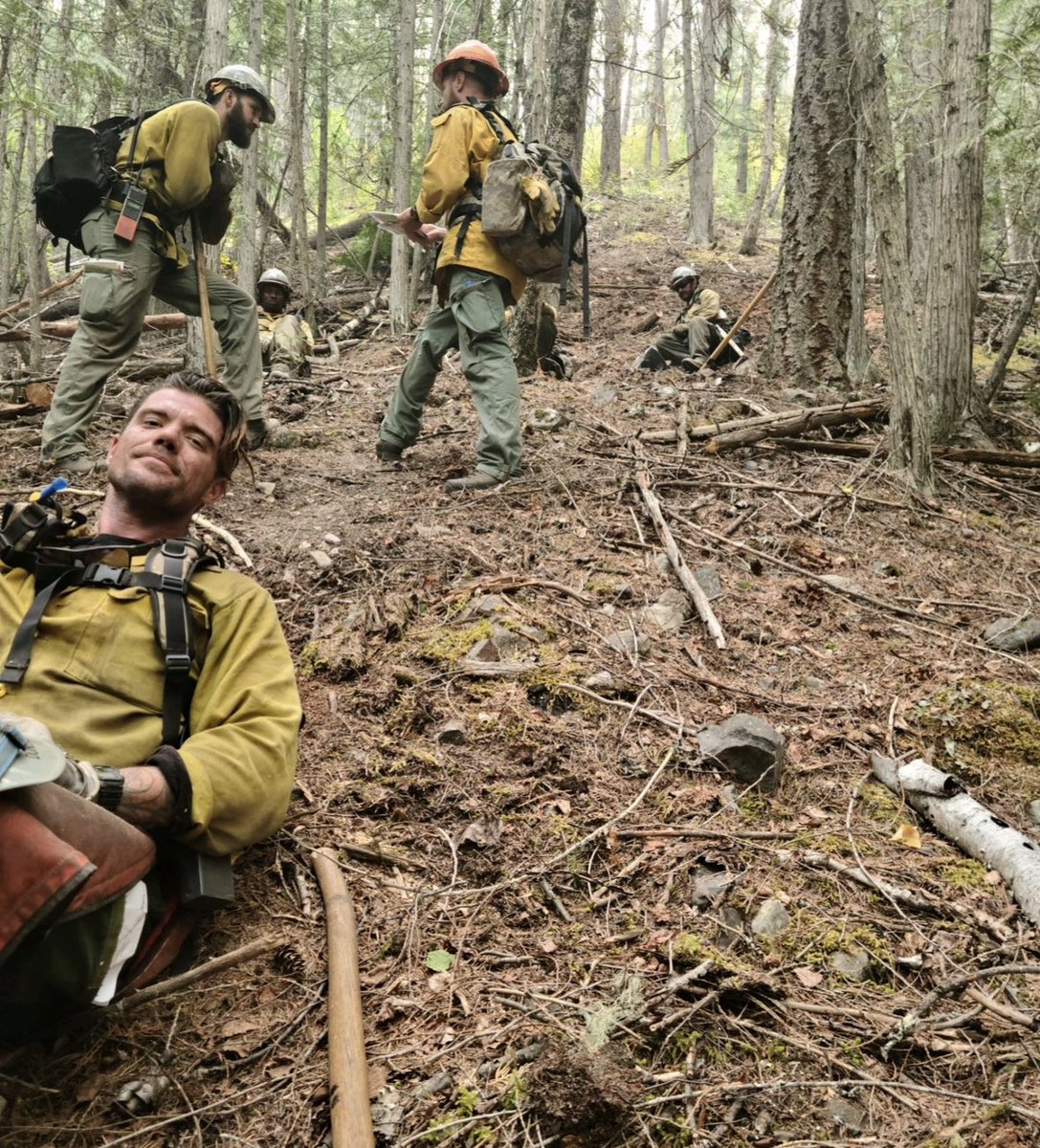 Get you a man that can do both #wildlandfirefighter #infantryman