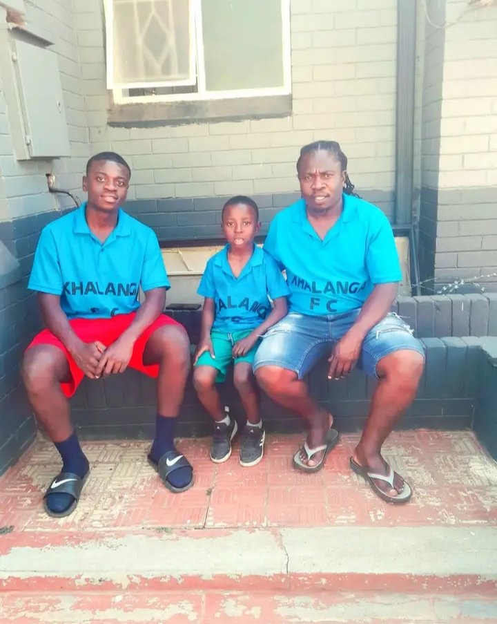 MrBaloyiR's tweet photo. Khalanga clan https://t.co/wCeEvPhW29