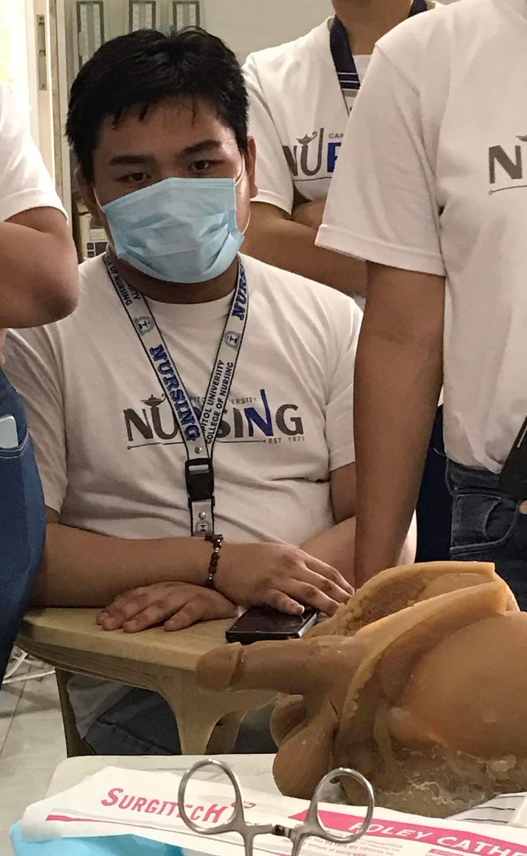 Kevinmutiversa's tweet photo. When nursing is life.. and oten is lifer wahaha https://t.co/xnbwS2eCiy