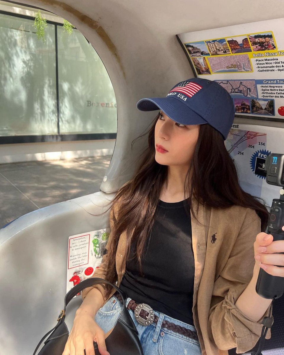 KRYSTAL tweet media