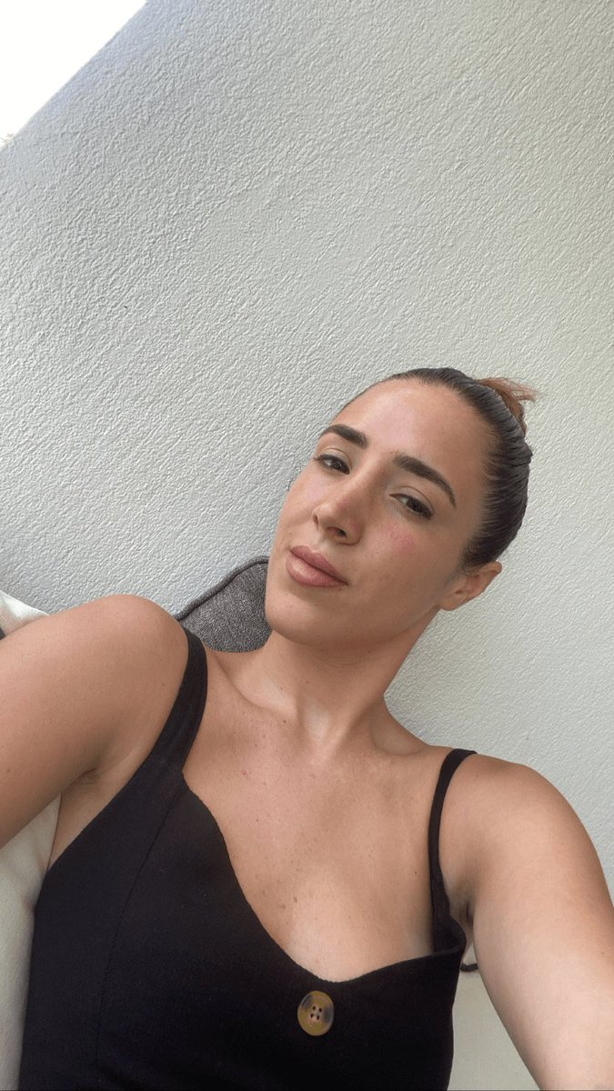 babecatalina_'s tweet photo. Getting ready for some Saturday fun night! https://t.co/rFNnY34OmN