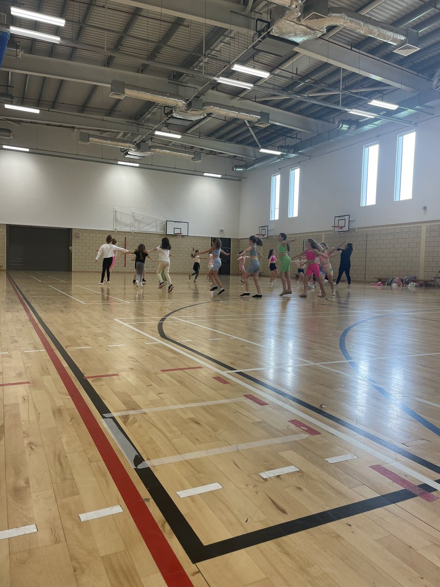 Creative Minds Team tweet media