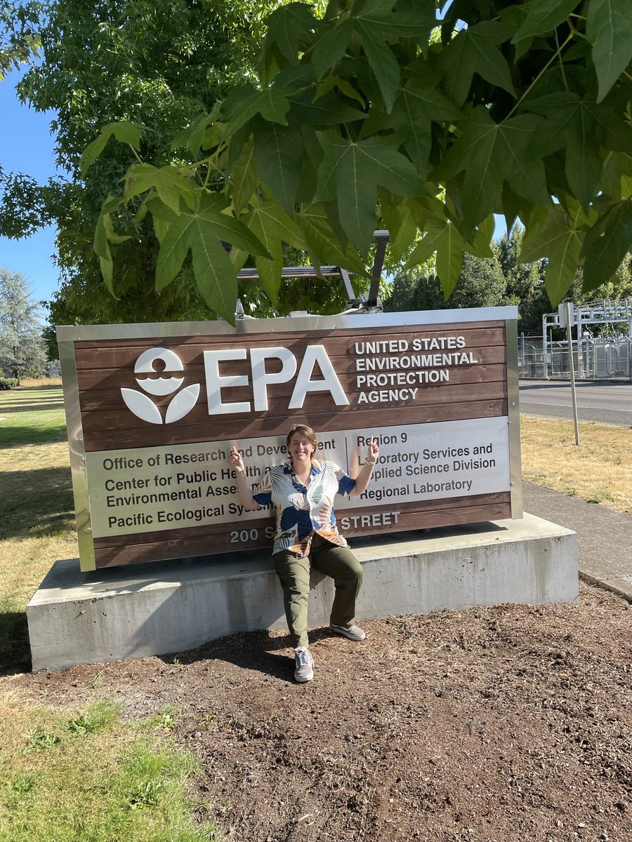KielyHine's tweet image. Oregon was an amazing experience and I’m so lucky to have worked with such awesome people at the EPA!