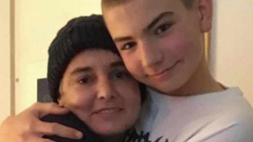 polly molotov ♥️💙💚💛💜💖🍍 tweet media