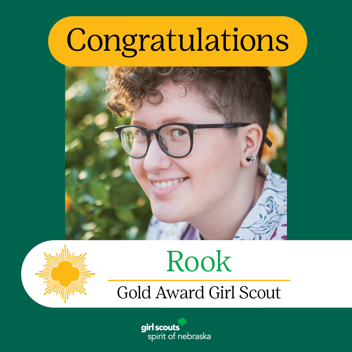 Congratulations to the 2023 Gold Award Girl Scouts! 💚Meet Rook! Rook interviewed queer leaders, released podcast episodes of their stories, designed murals highlighting queer culture, and donated LBGTQ+ books to libraries. 
Read more about their project: bit.ly/43ktjRu