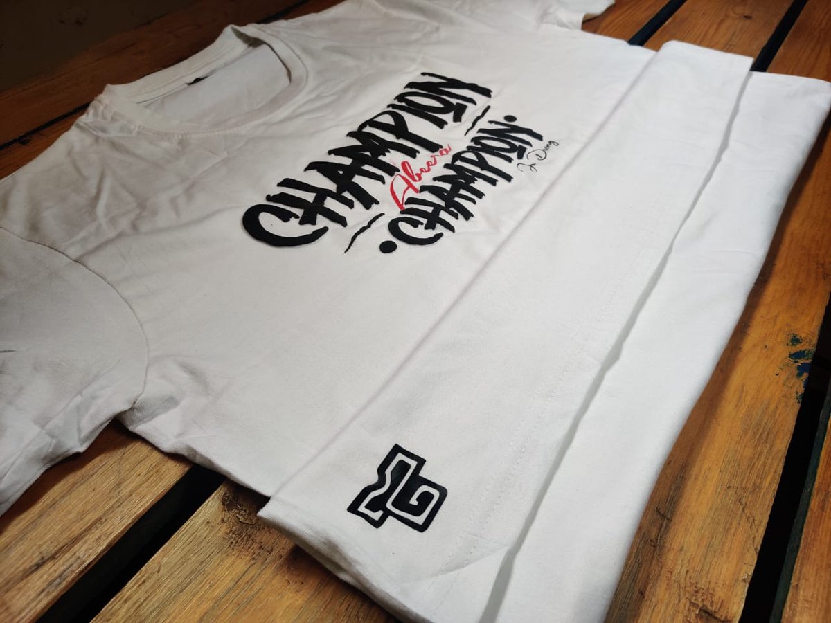 T-shirt Guyz Uganda tweet media