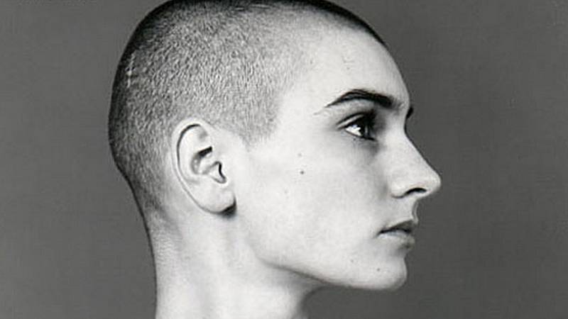 radio3_rne's tweet image. La cantante irlandesa Sinéad O'Connor ha muerto a los 56 años, según ha confirmado la familia a RTE, la televisión pública de Irlanda 🤍🕊️
play.rtve.es/n/2452896