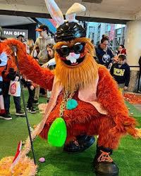 D_ScottRichards's tweet photo. @billy_penn That’s where Gritty has laid his eggs https://t.co/5EdG1crLyI