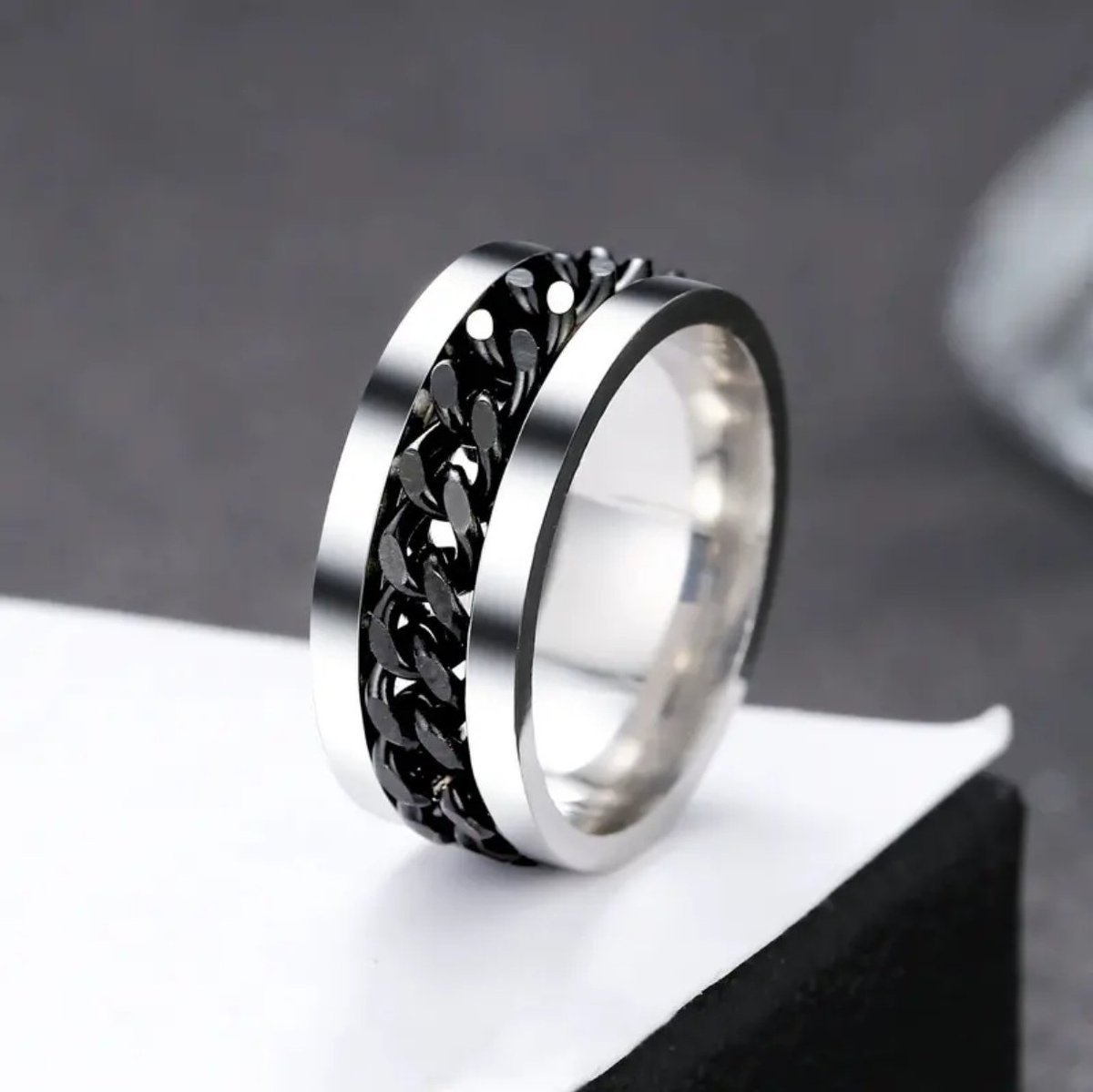 myjerry0722's tweet image. Chain Ring Retro 

Product link🛒🛒🛒

vt.tiktok.com/ZSL9LNcTa/

See product description.

#chainring #rings #accessories #jewelry #omikyjewelry  #affiliate