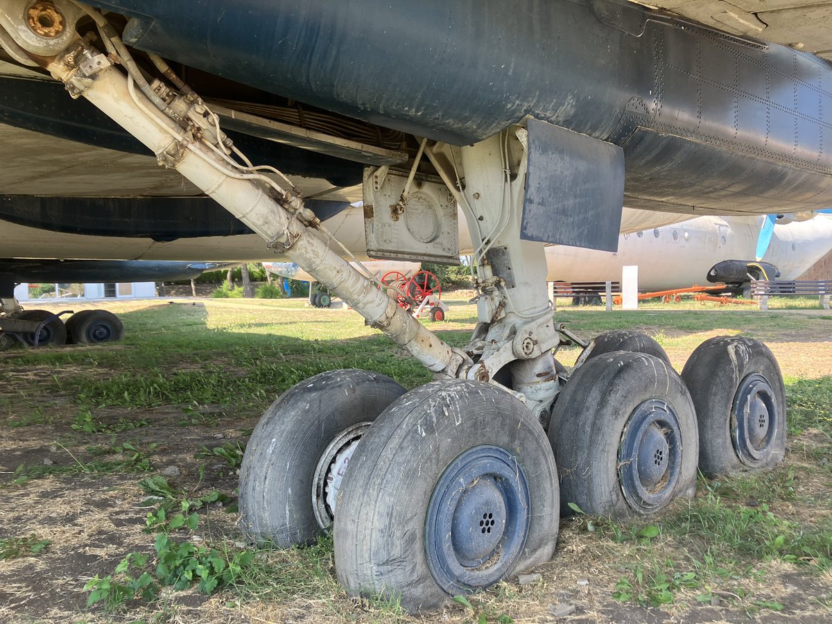 josviaque's tweet photo. ✈️ #Tupolew #Tu154 B-2 linii lotniczych #Balkan w detalu. 🇧🇬 #BulgarianAirlines #Burgas #muzeum #LBBG #BOJ #Bułgaria https://t.co/R0wwCnuozC