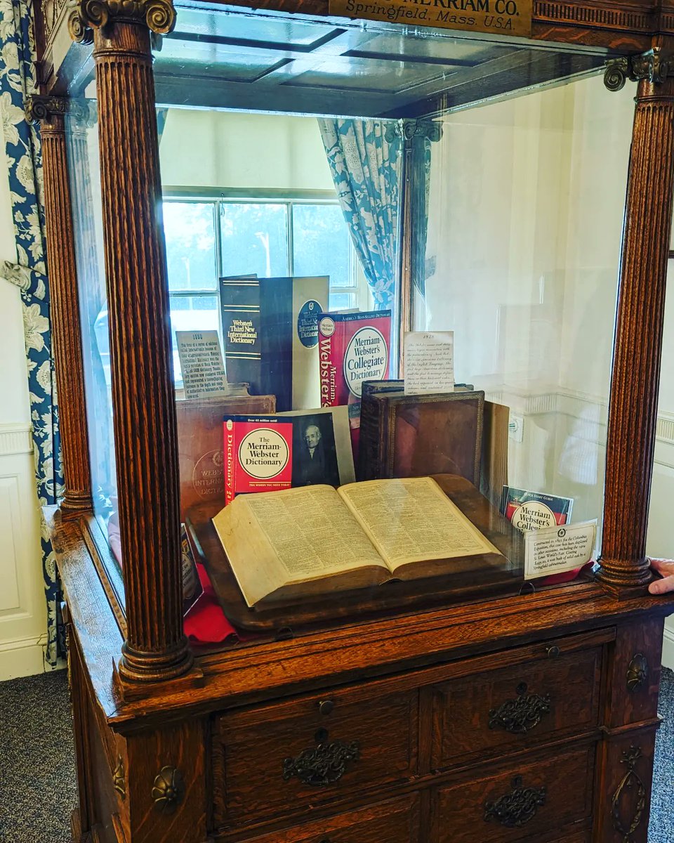 Gretchen McCulloch now at @gretchenmcc.bsky.social tweet media