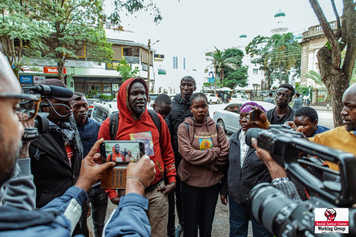 Unbowed_Voice's tweet image. Every person has the right, peaceably and unarmed, to assemble, to demonstrate, to picket, and to present petitions to public authorities.
@Article43Rights @social_wg @UhaiWetu @WomenHRDs 
#FreetoProtest
#NJAARevolution