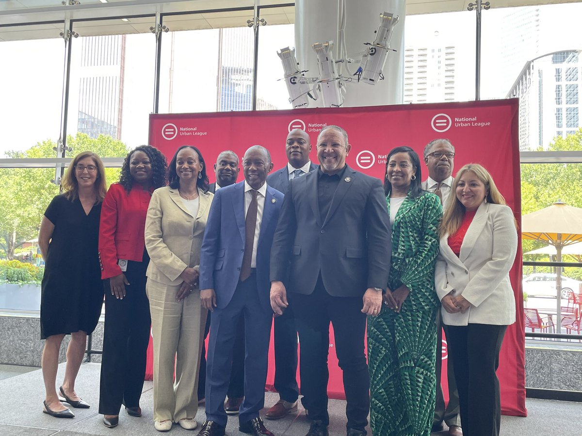 houmayor's tweet image. As mayor and in my final year in office I am pleased the @NatUrbanLeague has returned for this annual conference‼️ Join us for a pivotal National Urban League Mayors Fireside Chat ! 📢 #FiresideChat #thebig4

⏰8am
🗓️7/28/23
More Details⤵️
conference.iamempowered.com