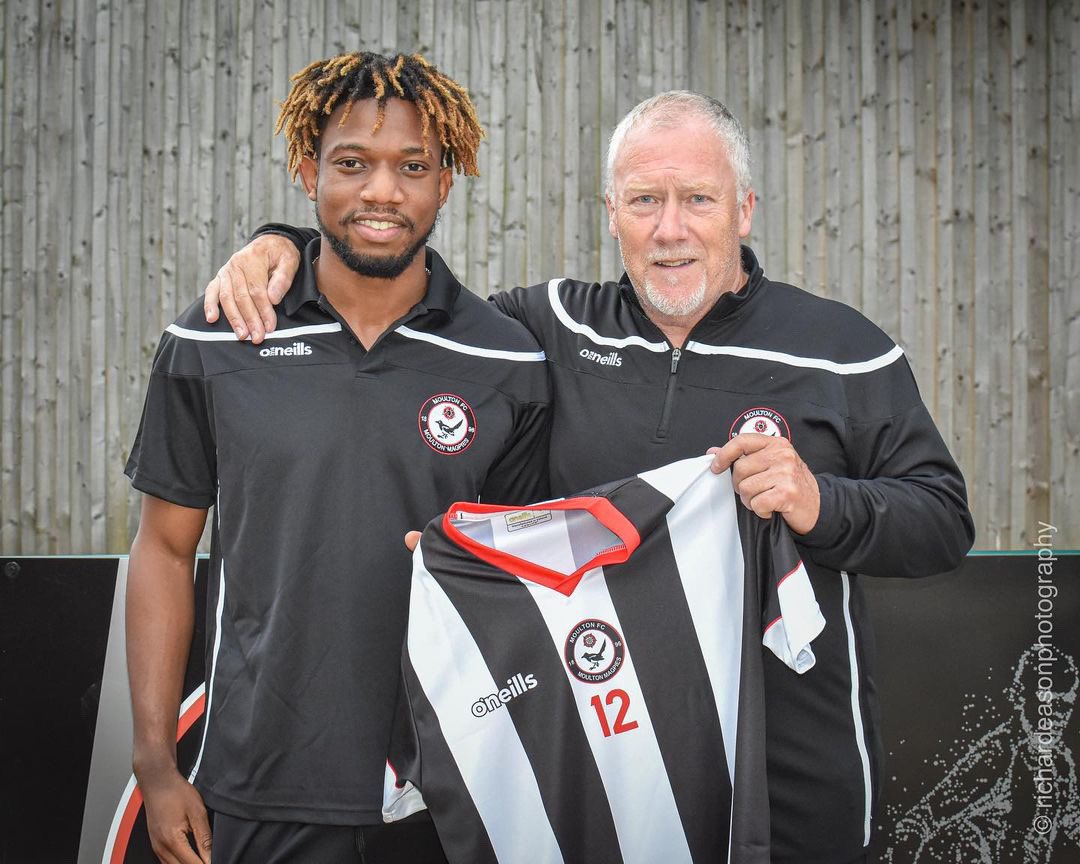 ✍️ Signing News ✍️

And it’s a huge one!

We are delighted to have signed Nat Ansu for the 23/24 season 😍

Nat dual registered last year towards the back end of the season, but this he is here for good!!

Read about it here…moultonfc.co.uk/news/nat-signs…