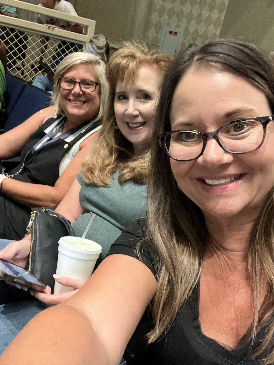 TraciePerkins13's tweet photo. So many new ideas for Jacob’s Ladder, AC Novel studies, and Expeditionary Learning from Cobb’s Learning Engagement Institute. Ending our day with keynote speaker Heidi Anne Mesmer, Ph. D. #engagecobb #SOARon https://t.co/ZMUarb5kdw