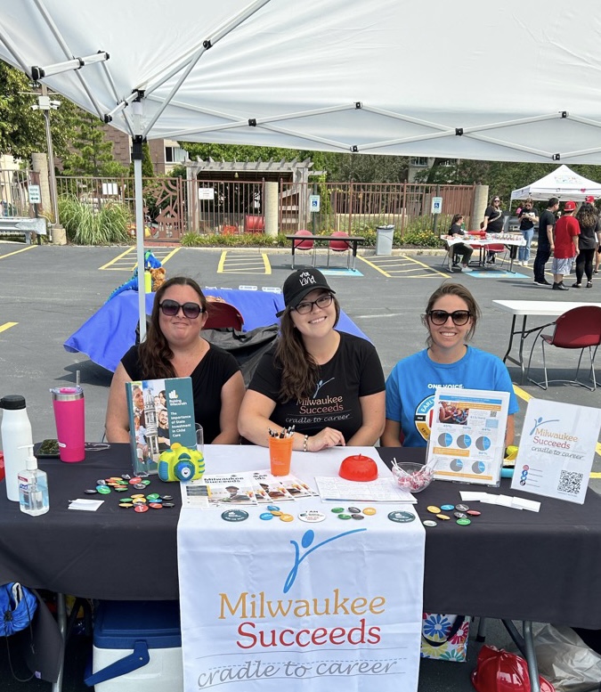 MKESucceeds's tweet image. If you stopped by Penfield’s Health &amp;amp; Safety Day, you no doubt spotted some of our #ECE Ambassadors! They were busy sharing the important work Milwaukee Succeeds and the ECE Coalition are doing, while recruiting even more champions. milwaukeesucceeds.org/news/ece-ambas… #ECEMatters