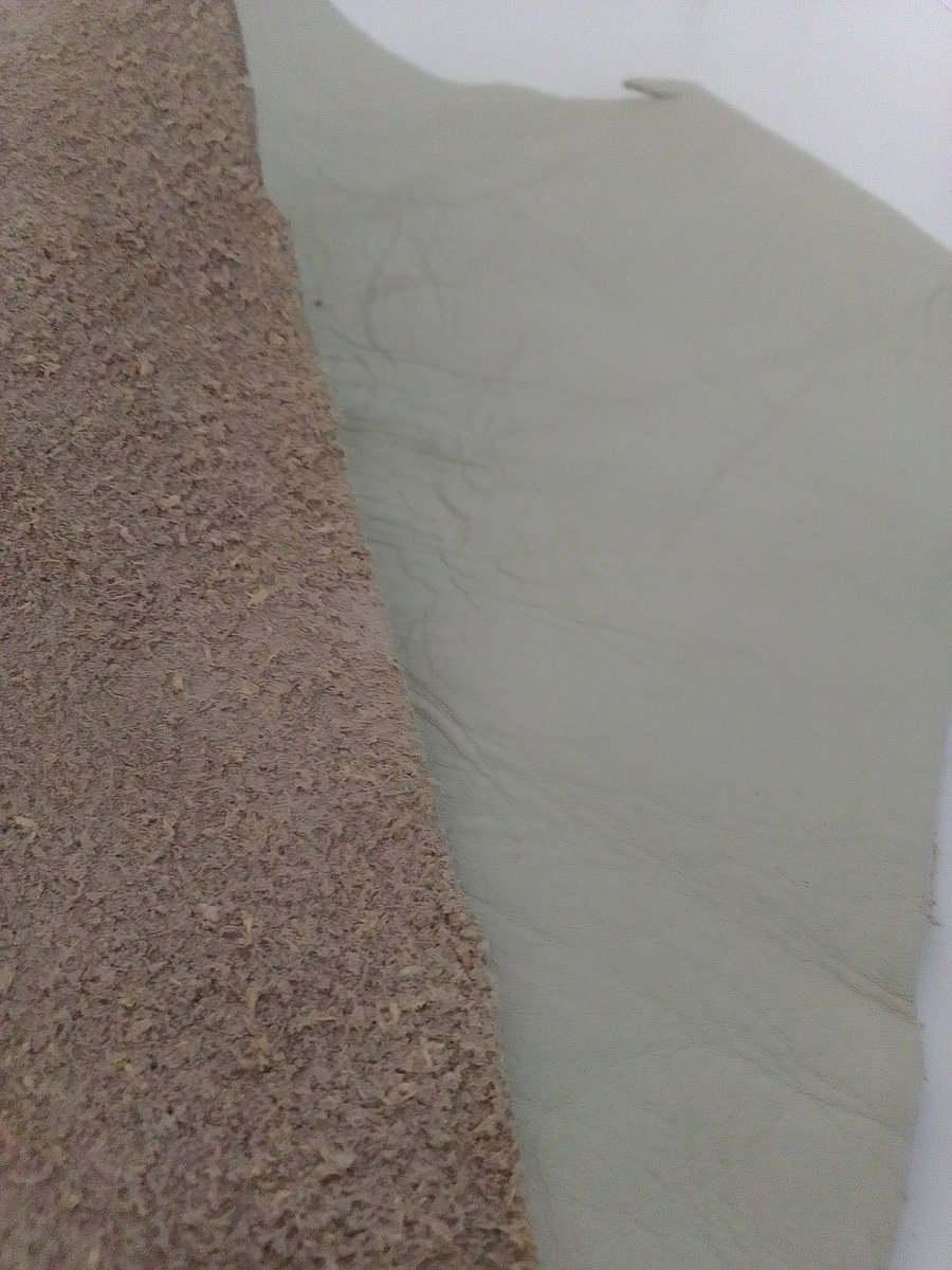 gozi_leather's tweet photo. ๐งตSplit leather. Split leather is made when the hide is passed through a machine known as a splitter. It splits the hide horizontally into Full grain at the top and Split at the bottom. The split leather's surface is coated with polyurethane.
#PresidentRuto #Outering #HIV https://t.co/bN67HHUMdi