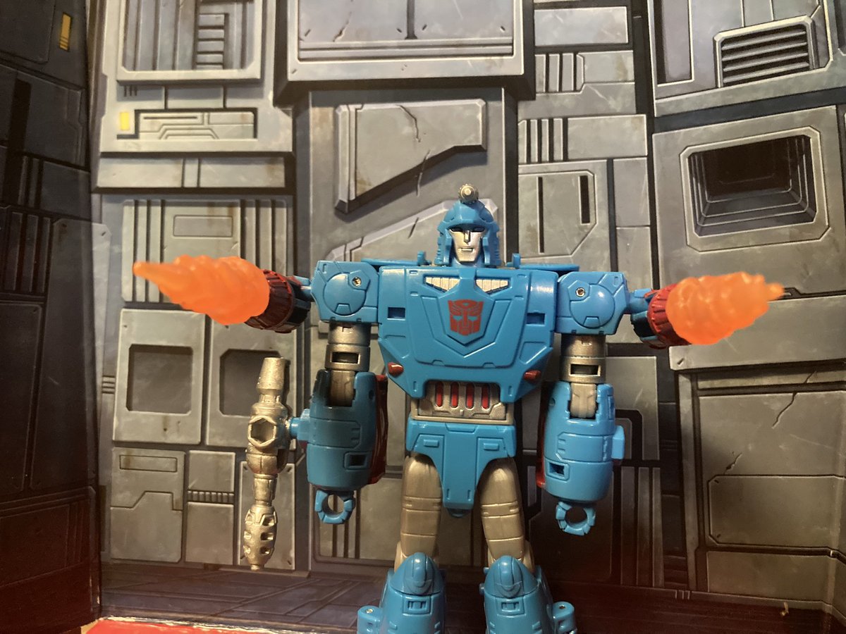 DinobotSnarl's tweet image. #AutobotDevcon #TransformersLegacyEvolution #autobot #Devcon #bountyhunter